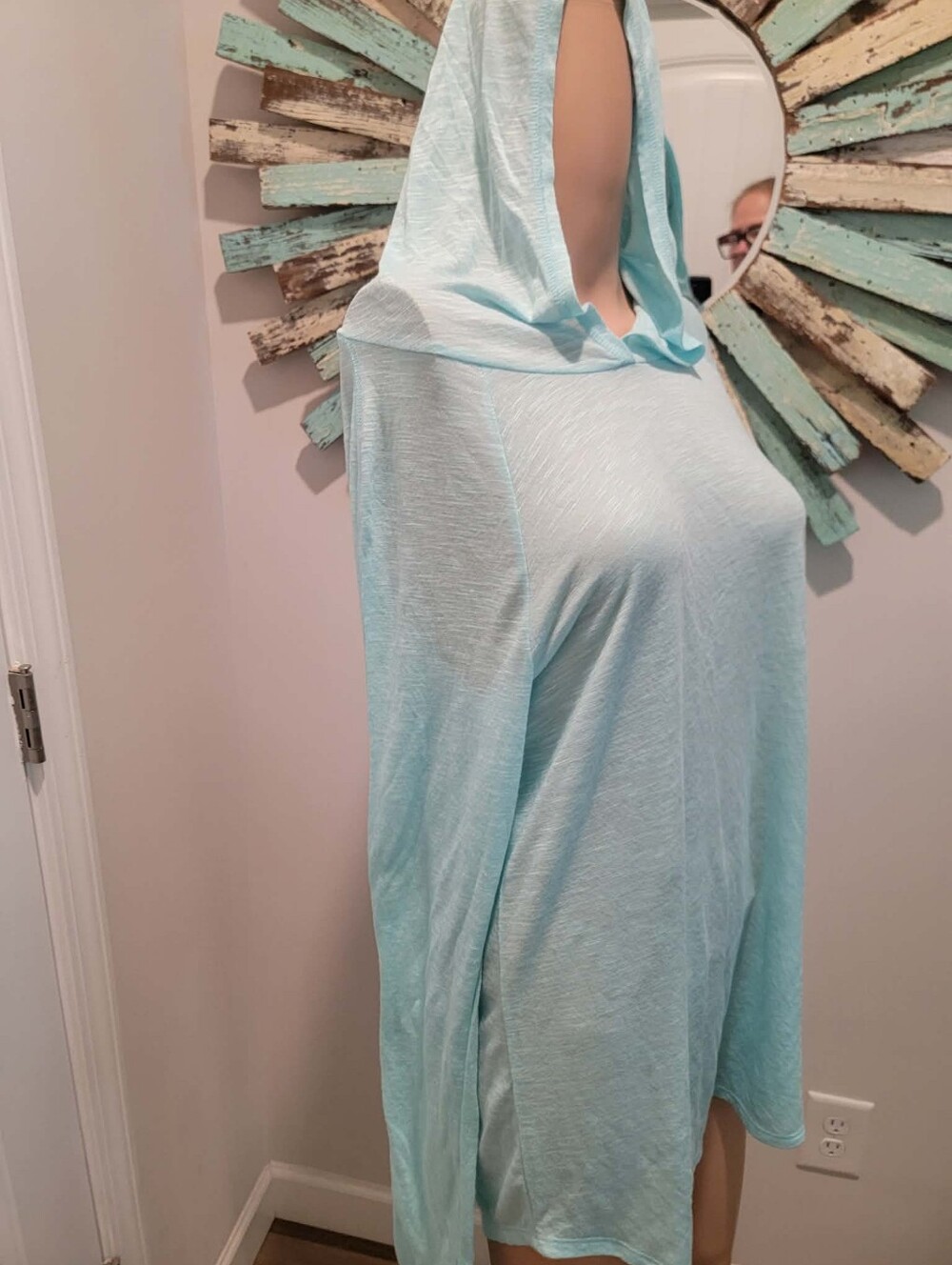 SO Size XL Aqua Breeze Thin Long Sleeve Hoodie NWT